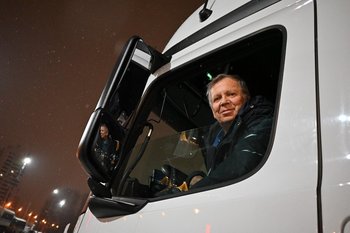 Правительство предложило увеличить госпошлины для водителей и мигрантов