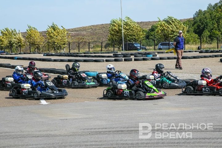 Рев моторов, крутые повороты и запах жженой резины