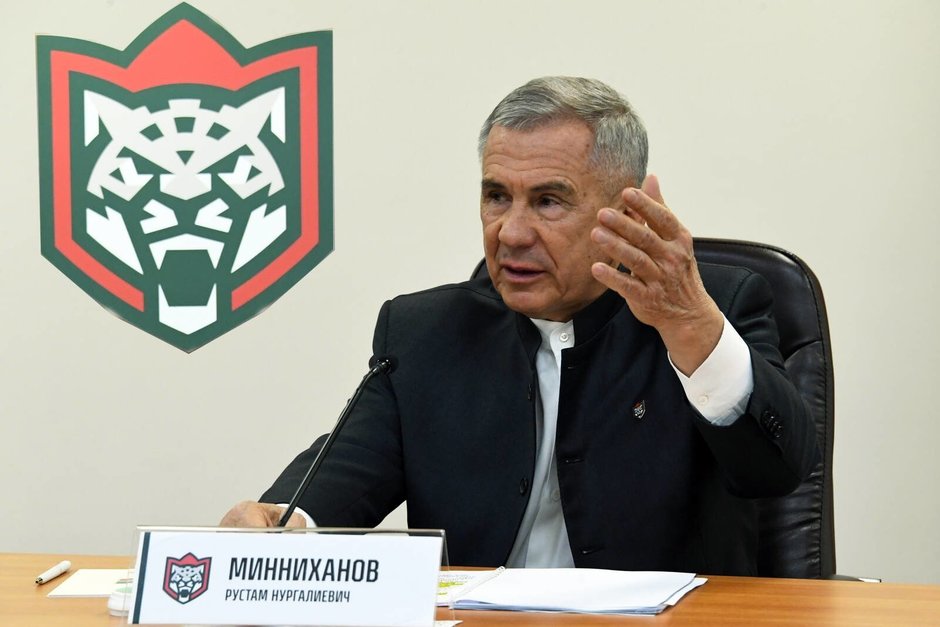 Минниханов — игрокам «Ак Барса»: «Будете проигрывать — будем плакать вместе с вами»