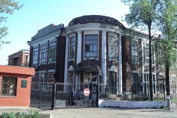 «Требует значительных вложений»: власти продадут здание больницы при фабрике Крестовниковых в Казани