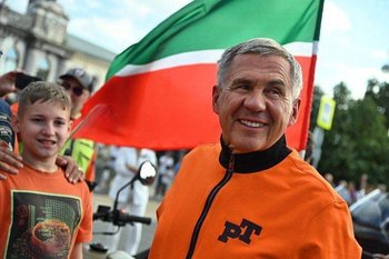 Рустам Минниханов принял участие в мотопробеге в рамках мотофестиваля «Два Кремля»