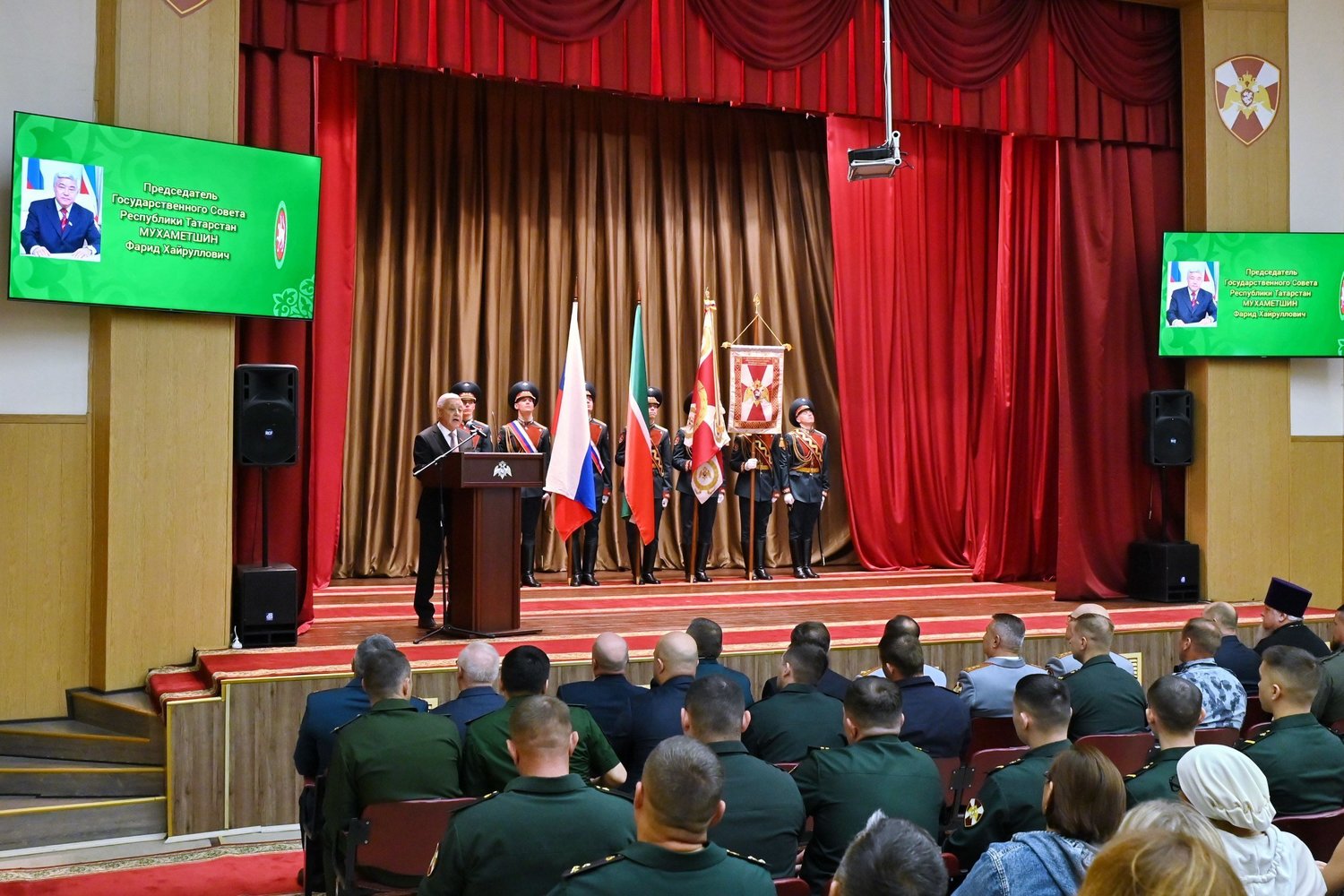 Казанскому отряду специального назначения «Барс» вручили орден Жукова