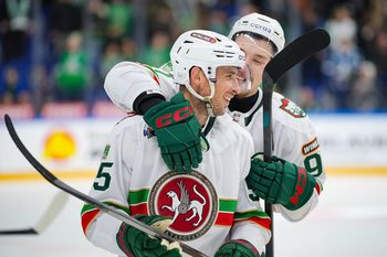 Генменеджер «Авангарда» — о срыве сделки по Хмелевскому: клуб сделал выводы