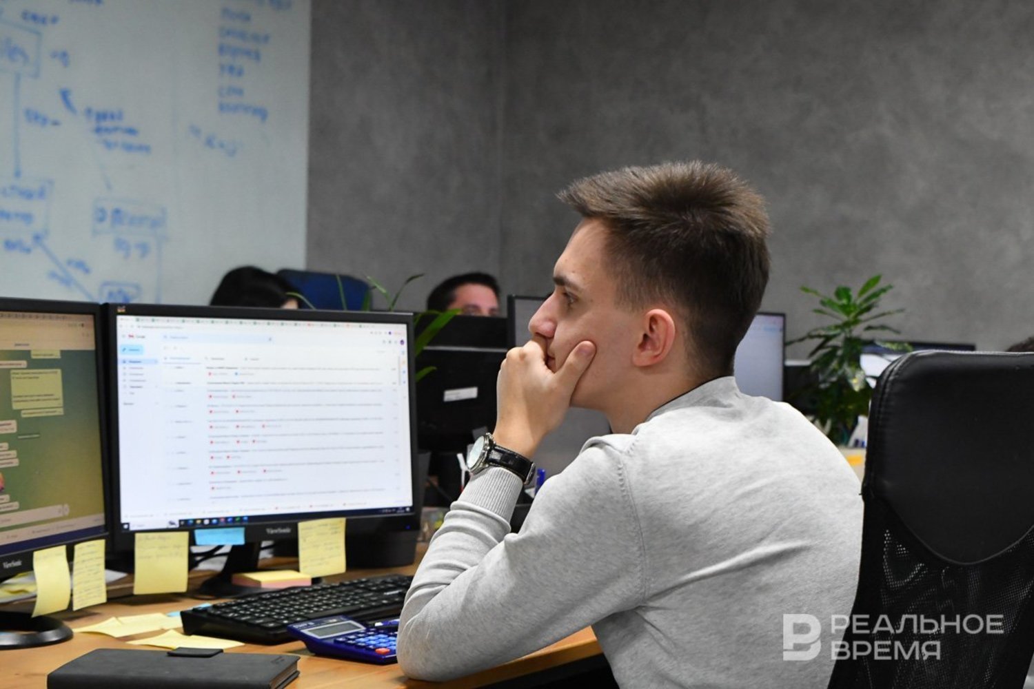 Татарстан — лидер по размеру зарплат в ПФО, а работодатели хотят видеть продажников, умеющих в ИИ