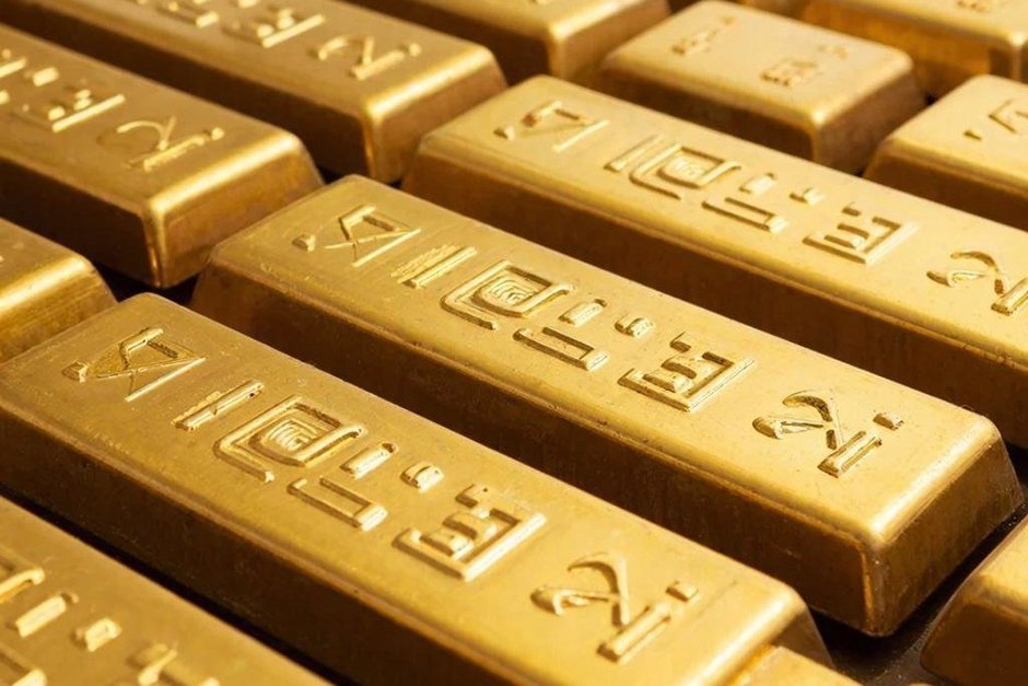 Фьючерсы на золото и серебро резко подешевели на Comex