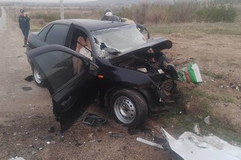 В Дрожжановском районе Татарстана ВАЗ-2121 влетел в КАМАЗ, есть погибший