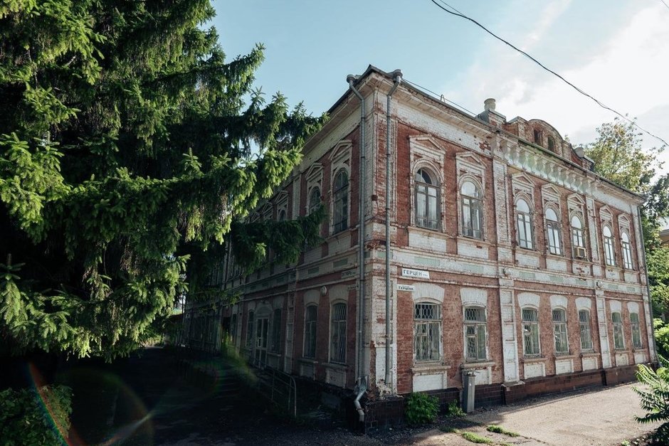 В Бугульме начали восстанавливать исторические объекты за 1 рубль