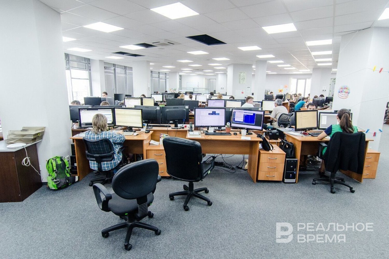 Россиянам посоветовали дремать на работе во время обеда