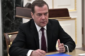 Медведев опроверг информацию о планах России по передаче ядерного оружия Ирану