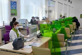 Максимальные ставки по вкладам в топ-10 банков России опустились ниже 15%