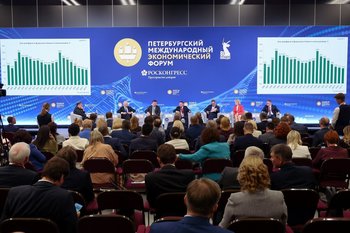 Власти отчитались о выполнении наццелей на 99% за первое полугодие