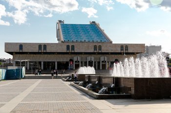 Затраты на создание спектаклей в театре им. Камала хотят увеличить втрое в 2026 году