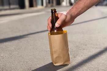 Госалкогольинспекция Татарстана возьмется за ночные бары и клубы, торгующие «на вынос»