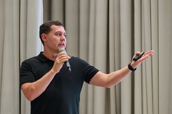 Чтение снижает на 68% уровень стресса у взрослых, а дети начинают читать благодаря комиксам