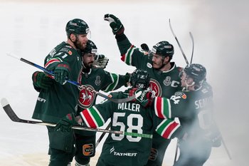 «Ак Барс» продлил контракты с Четвериковым и Мухиным