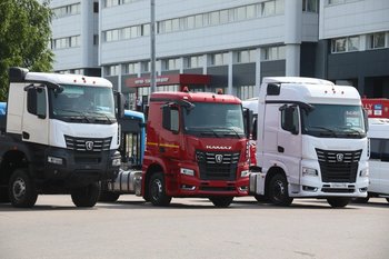 КАМАЗ показал новейшие разработки — электробус и туристический автобус