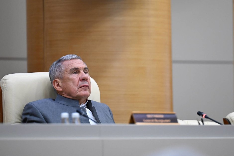 Минниханов: в бюджеты Татарстана поступило 487 млрд рублей, при этом убытки предприятий выросли