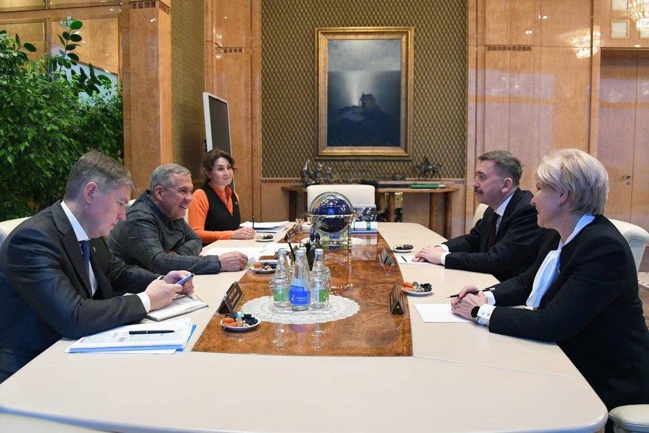 Минниханов обсудил с главой ФНПР развитие профсоюзного движения