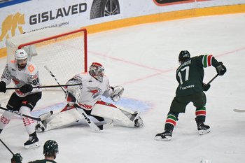 «Ак Барс» проиграл «Авангарду» в Казани в матче КХЛ