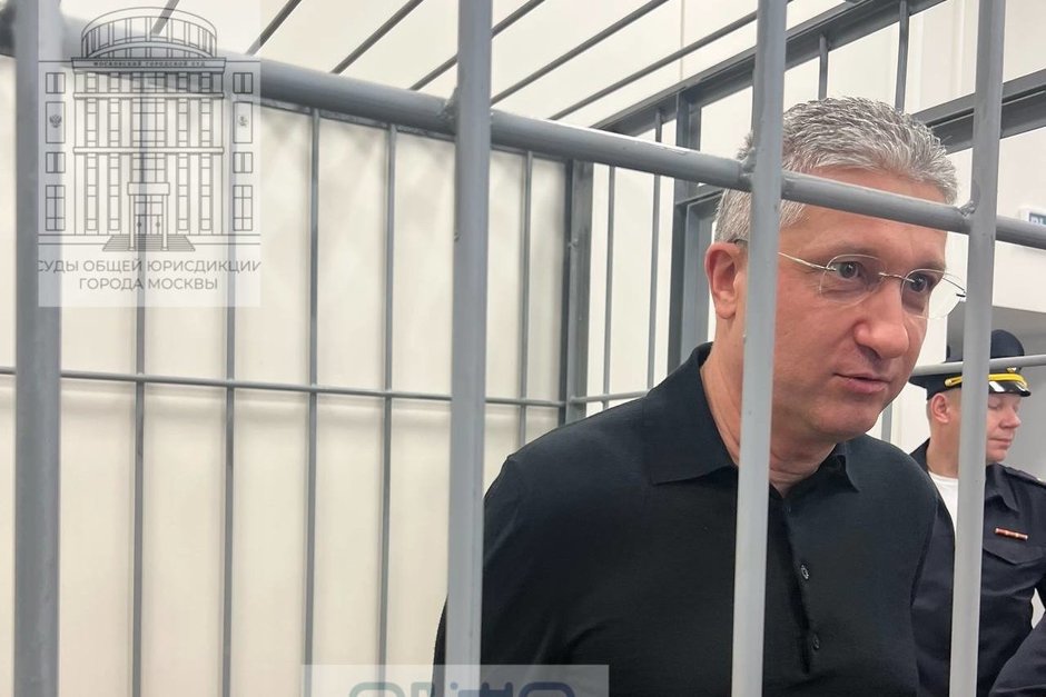 Прокуратура добилась изъятия 1,2 млрд с близких Иванова из Минобороны России