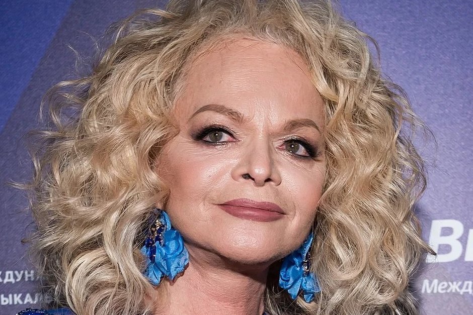 Лариса Долина освободила купленную Полиной Лурье квартиру