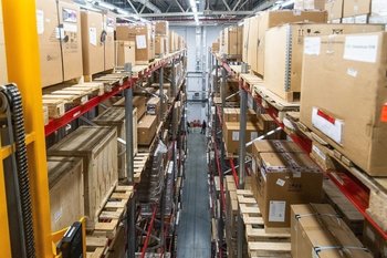 В Зеленодольске обрушалась кровля склада «Магнит»