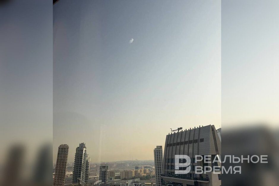 Очевидцы: «Над Дубаем работает ПВО, жителей предупредили о ракетной опасности»