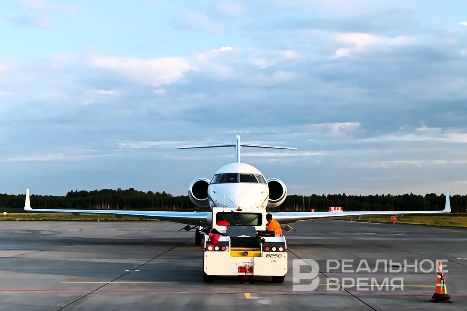 В аэропорту Казани задержано два самолета в Санкт-Петербург и другие рейсы