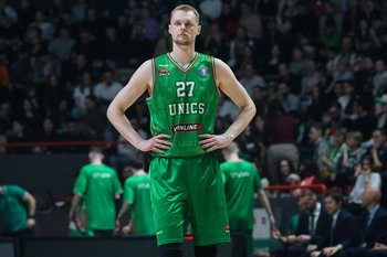 Форвард УНИКСа Лопатин вошел в символическую пятерку недели после рекордного матча