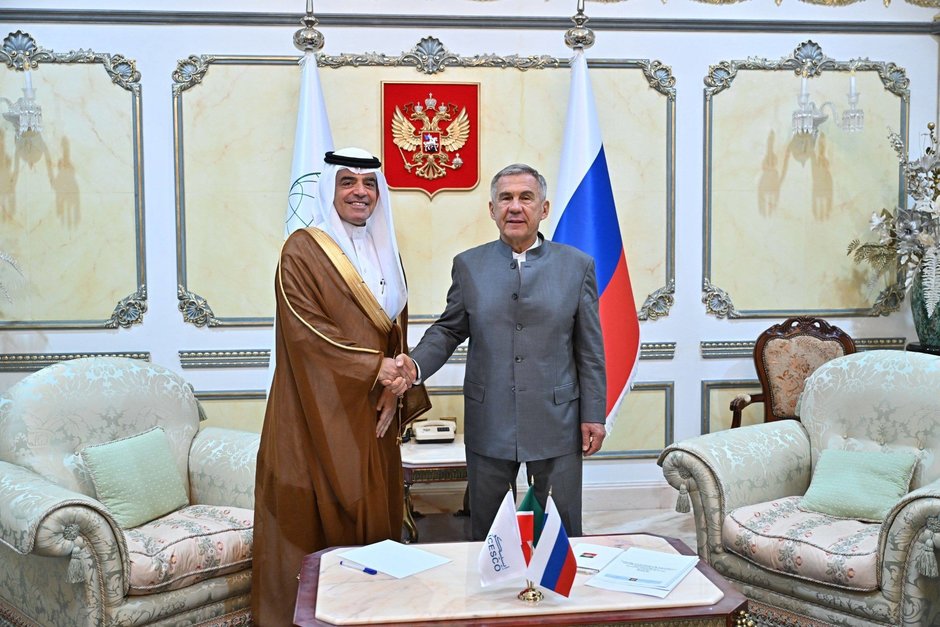 Рустам Минниханов предложил учредить ИСЕСКО Международную премию имени Габдуллы Тукая