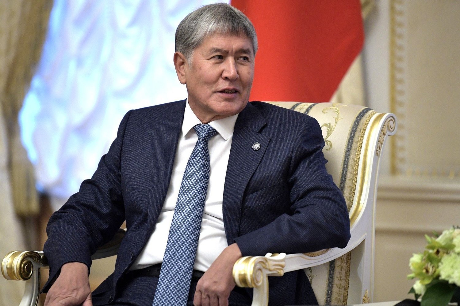 Экс‑президент Киргизии Атамбаев лишен звания «Герой Кыргызстана» и других госнаград