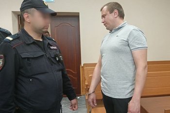 В Казани по делу о нарконаезде на 11 человек отправили в СИЗО таксиста — он нарушил условия домашнего ареста