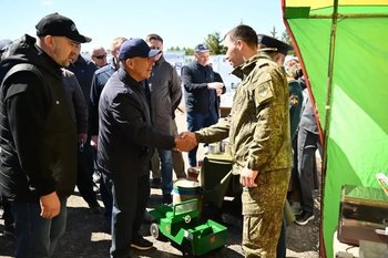 Раис Татарстана совершил рабочую поездку в Тюлячинский район республики