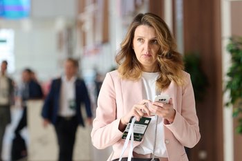 Финская Nokia остановила продажу смартфонов