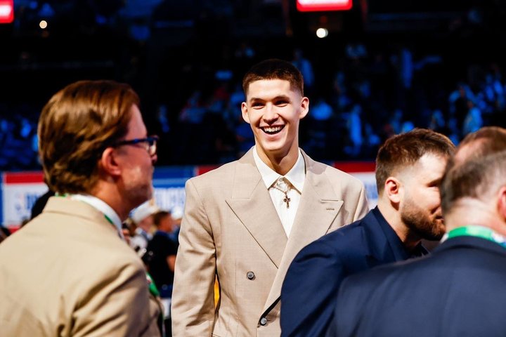 Демин дебютировал в НБА: «Шарлотт» обыграл «Бруклин», россиянин набрал 14 очков