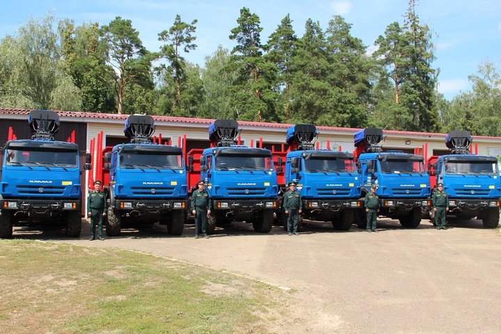 Лесхозы Татарстана получили новую лесозаготовительную технику