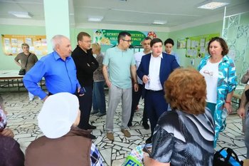 Жителей дома в Нижнекамске, в который ударил БПЛА, разместят в гостинице