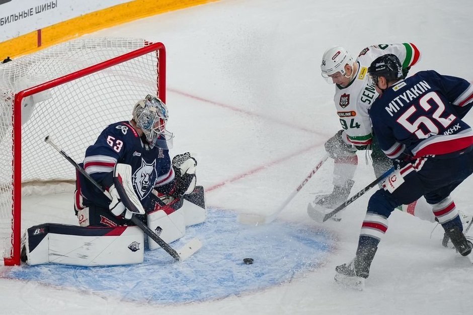 «Ак Барс» с минимальной разницей обыграл «Нефтехимик» в Нижнекамске