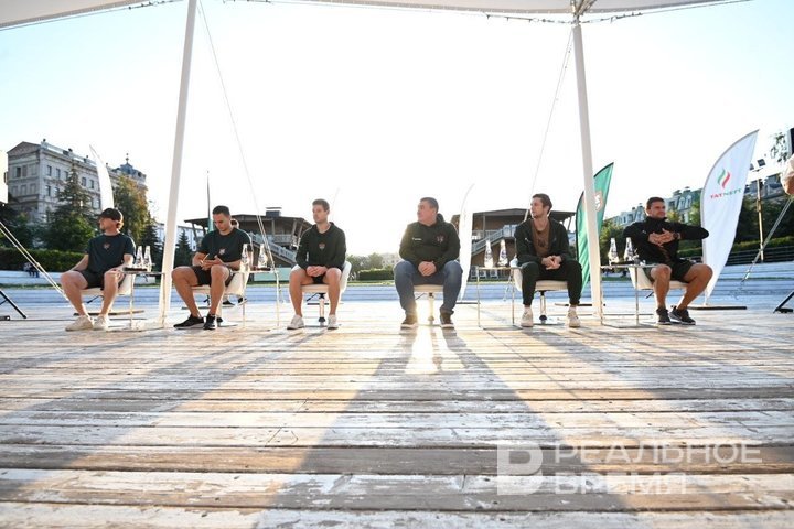 «Ак Барс» представил новичков сезона на «Черном озере» в Казани