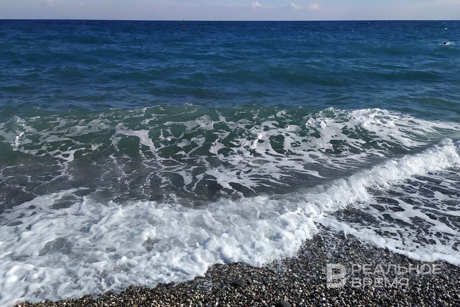 БПЛА ночью атаковали 19 регионов и акваторию Азовского моря