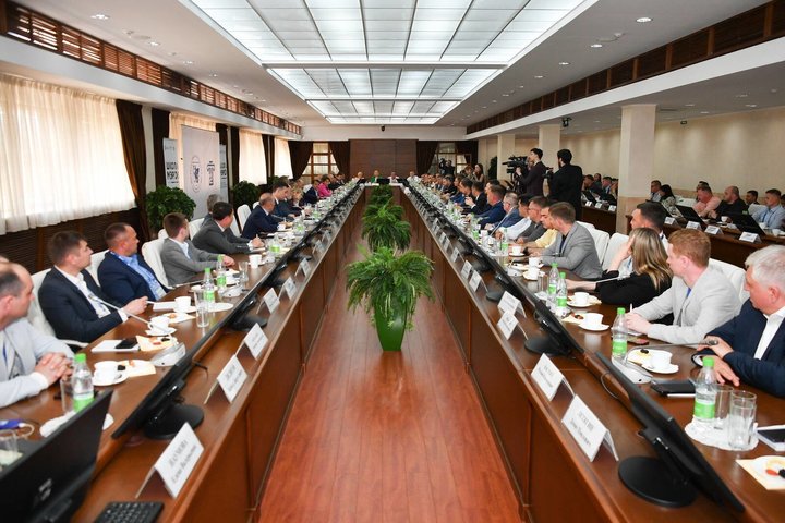 Минниханов — участникам «Школы мэров»: «Мы внимательно относимся к вопросам местного самоуправления»