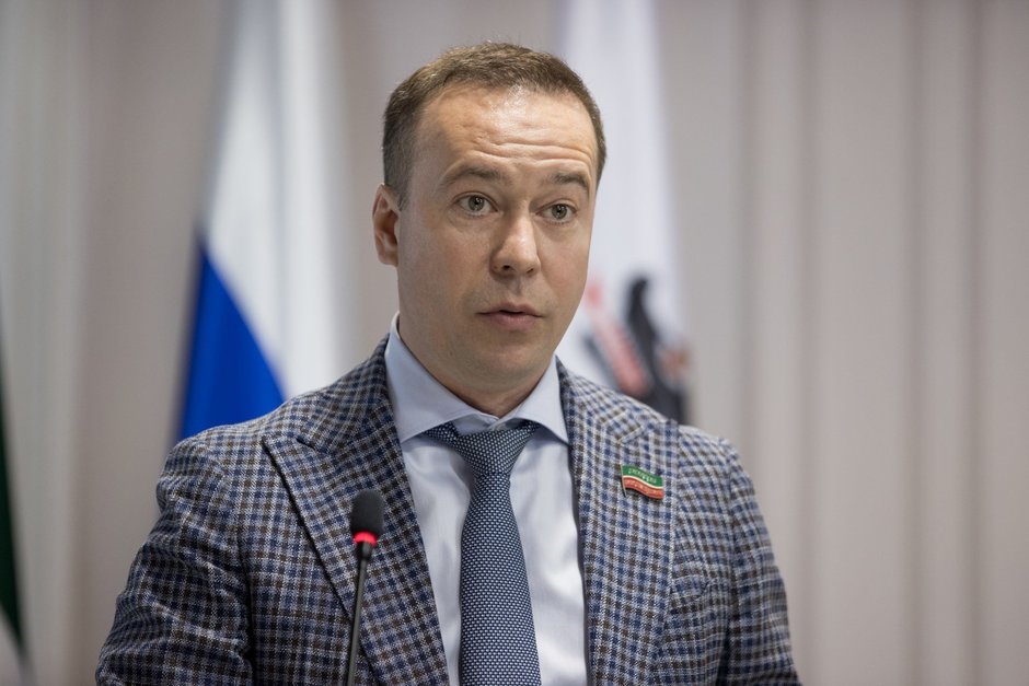 Ильсур Метшин: "Казанцы научились пользоваться смартфонами и ИИ, а с унитазами — проблема"