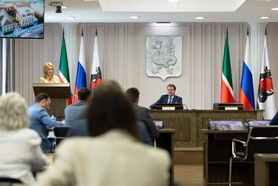 На заседании рабочей группы в Казани рассмотрели строительство и реконструкцию 13 объектов