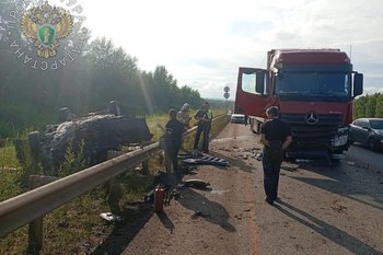Два человека в Аксубаевском районе погибли при столкновении Lada Vesta с грузовиком