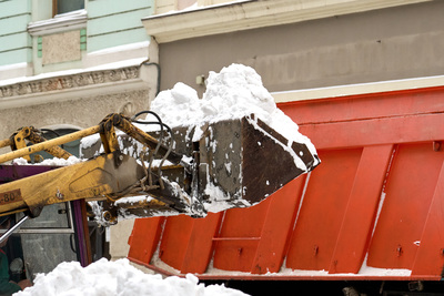 Глава исполкома Рустем Гафаров проверил качество уборки снега в Казани