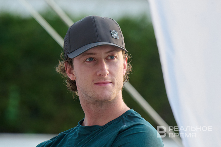 "Салават Юлаев" отдал Хмелевского в "Ак Барс" в обмен на Калинюка и денежную компенсацию