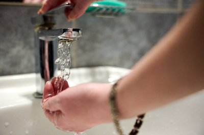 В центре Казани более чем за 300 млн рублей реконструируют два водопровода