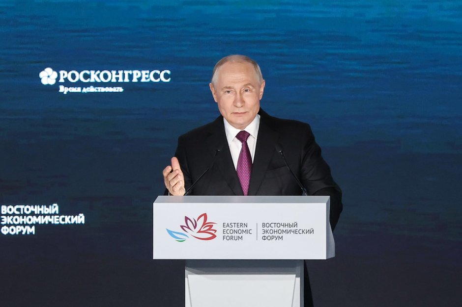 Владимир Путин на ВЭФ оценил уровень бюджетного дефицита России