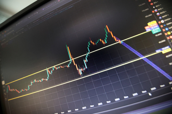 CoreWeave превысила ожидания по выручке, но убытки оказались значительнее