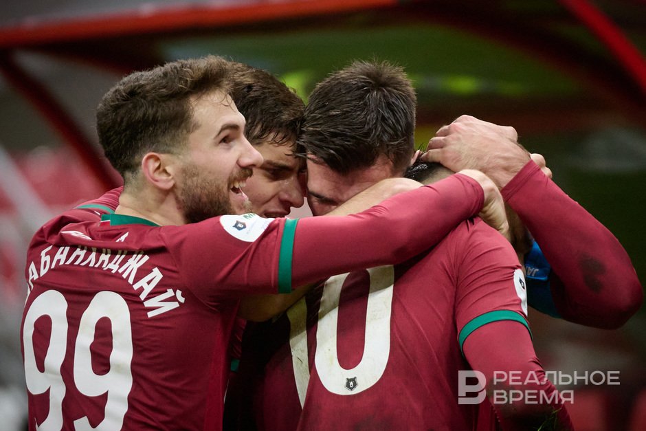 Восемь футболистов «Рубина» проверили на допинг